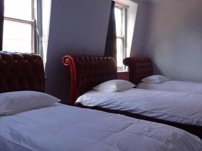 Backpackers Imperial Hotel Hobart Bagian luar foto