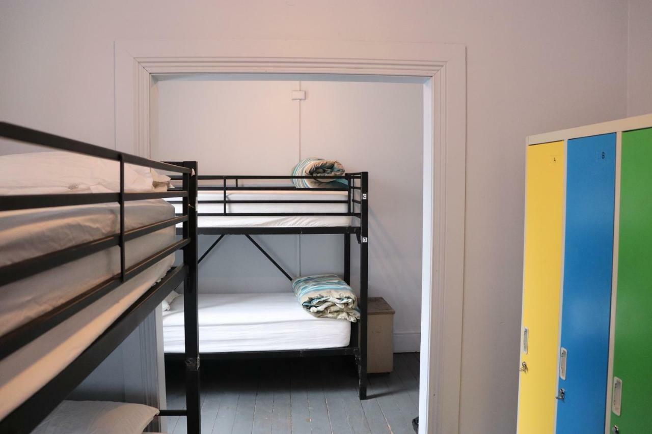 Backpackers Imperial Hotel Hobart Bagian luar foto