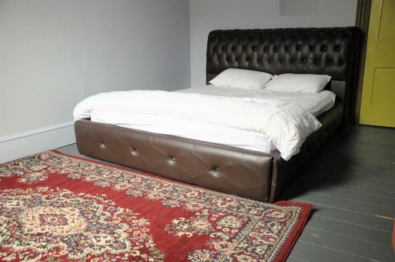 Backpackers Imperial Hotel Hobart Bagian luar foto
