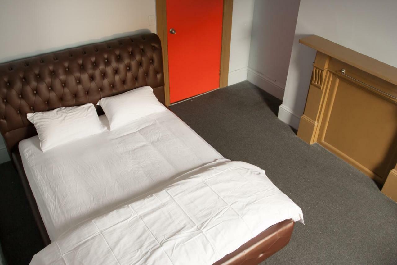 Backpackers Imperial Hotel Hobart Bagian luar foto