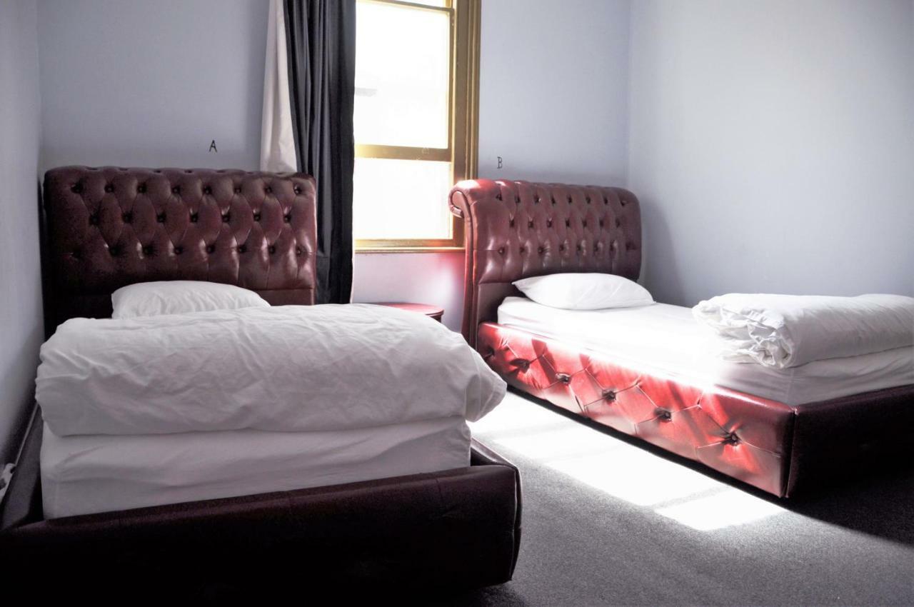 Backpackers Imperial Hotel Hobart Bagian luar foto