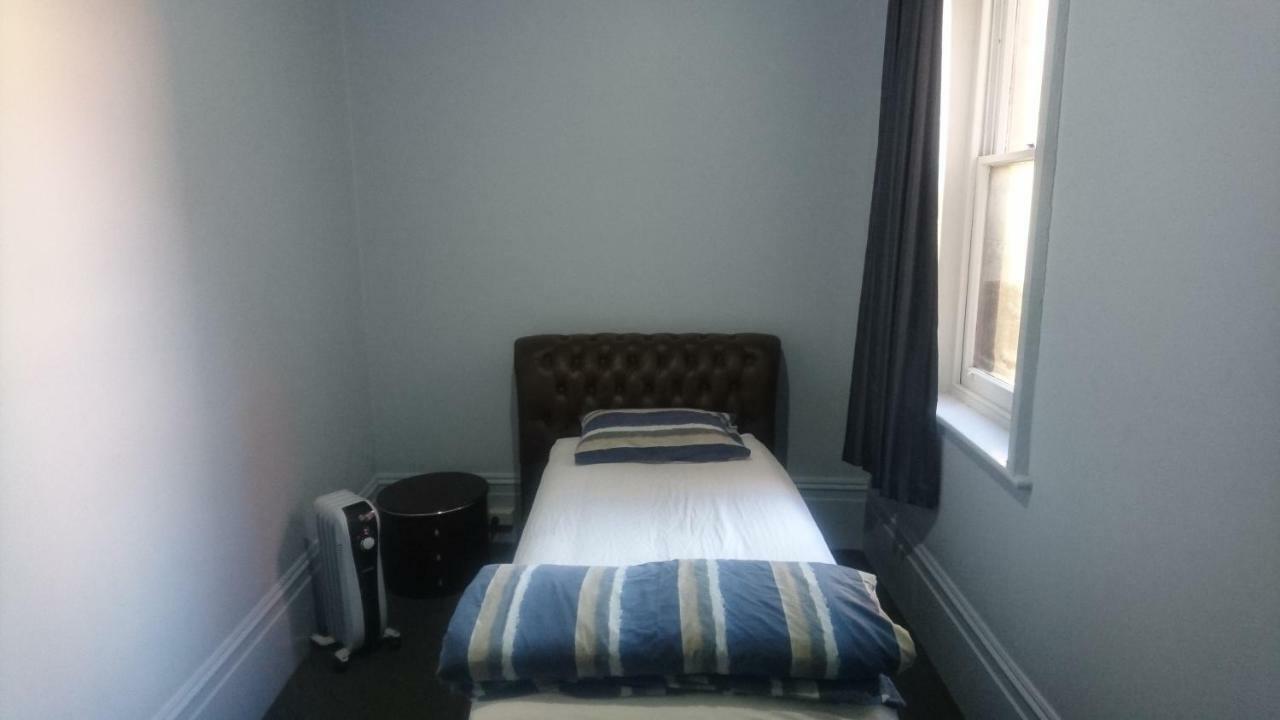 Backpackers Imperial Hotel Hobart Bagian luar foto