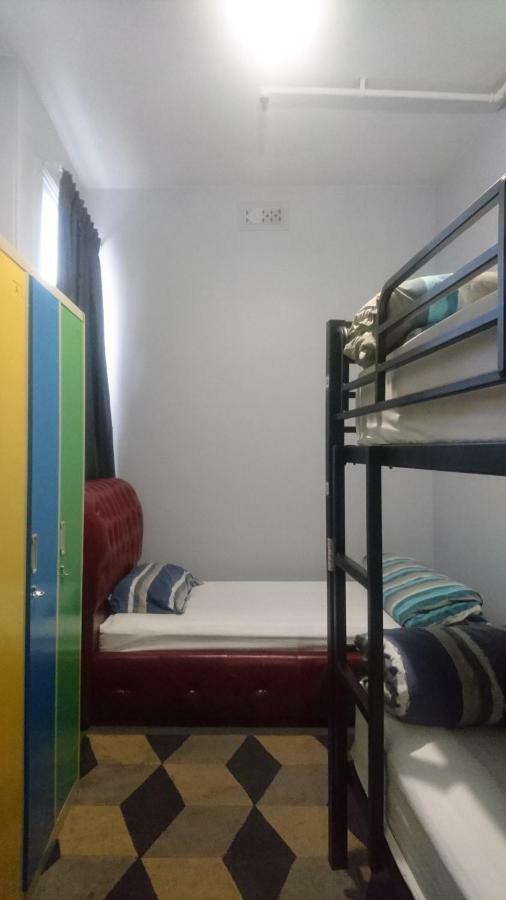 Backpackers Imperial Hotel Hobart Bagian luar foto