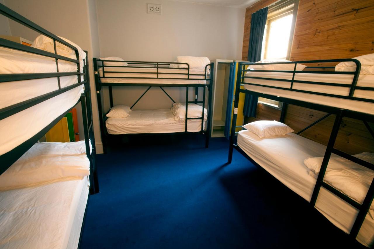 Backpackers Imperial Hotel Hobart Bagian luar foto
