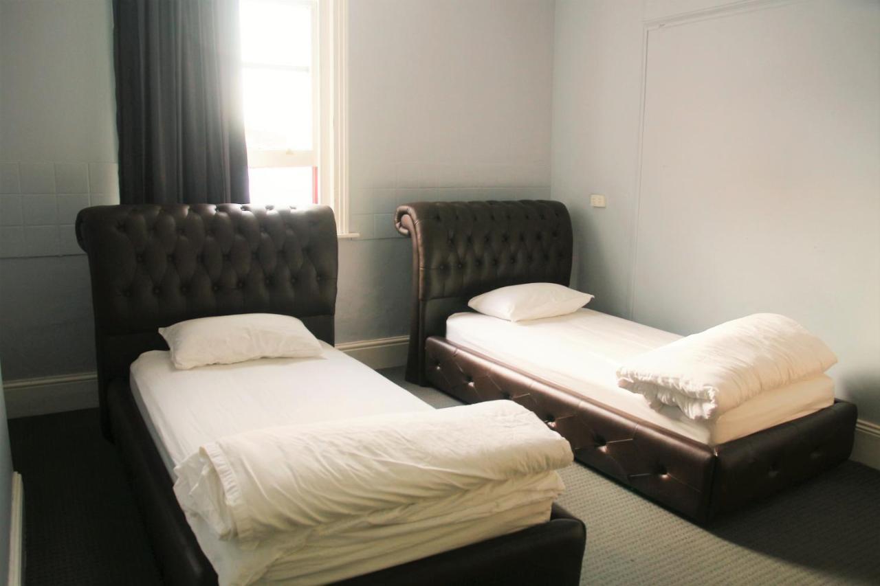 Backpackers Imperial Hotel Hobart Bagian luar foto