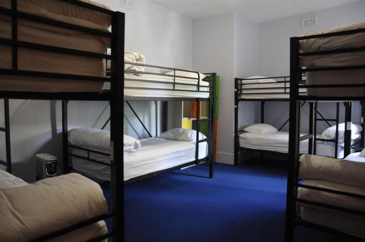 Backpackers Imperial Hotel Hobart Bagian luar foto